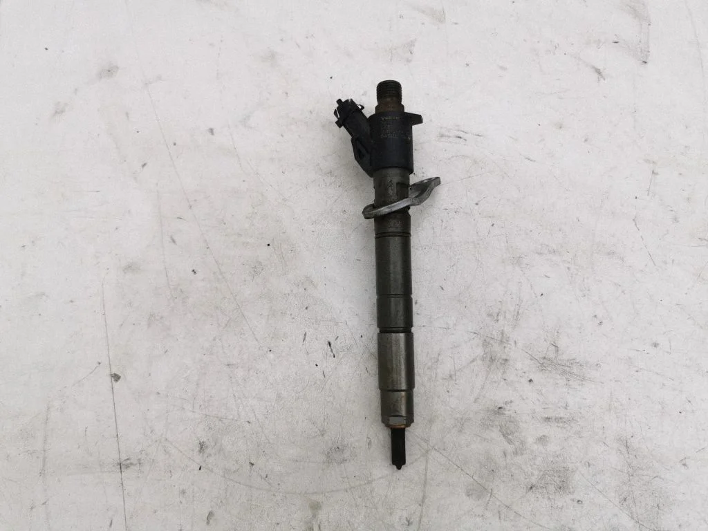 Fuel injector 0445116016