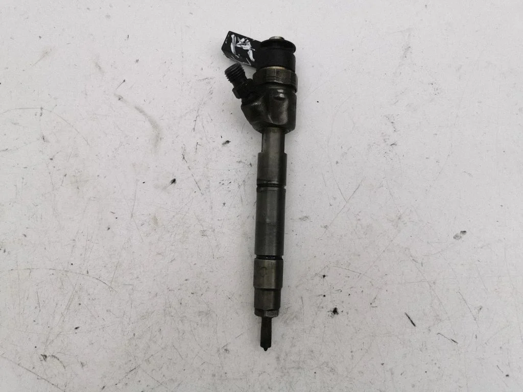 Fuel injector 0445110378