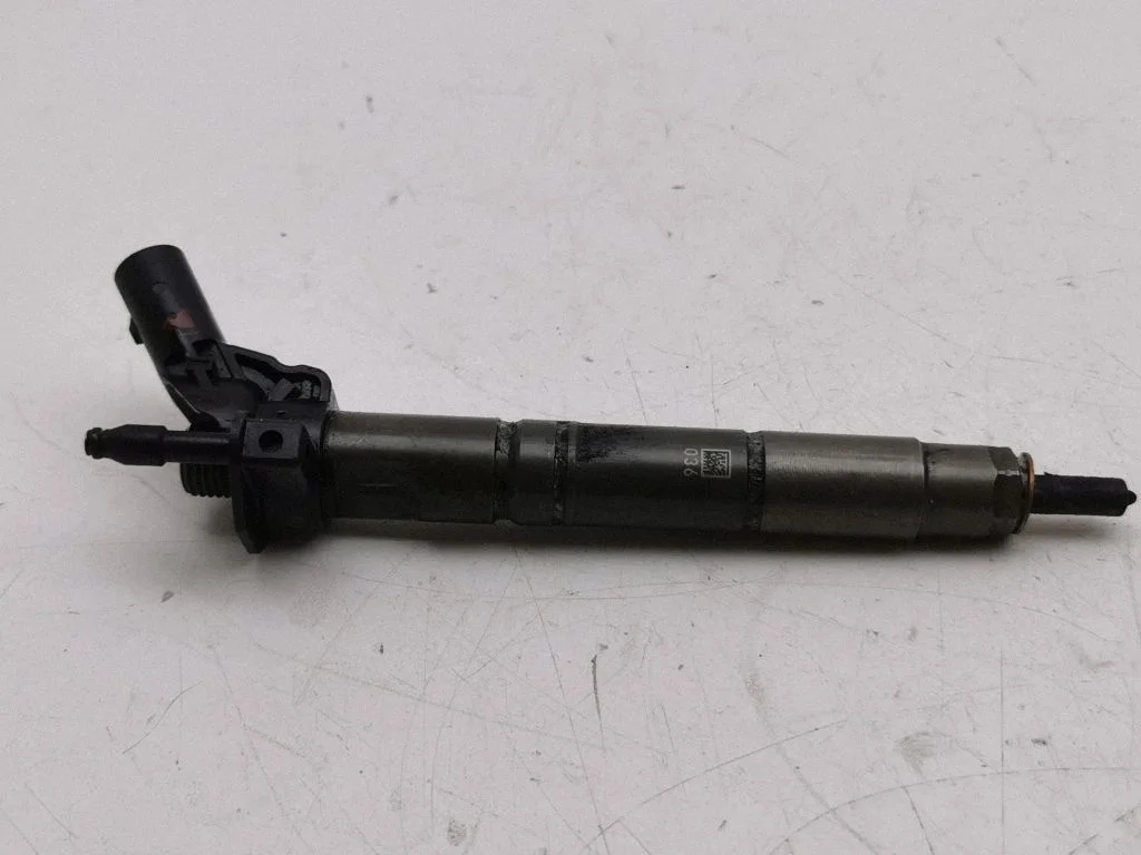 Fuel injector A6420701487