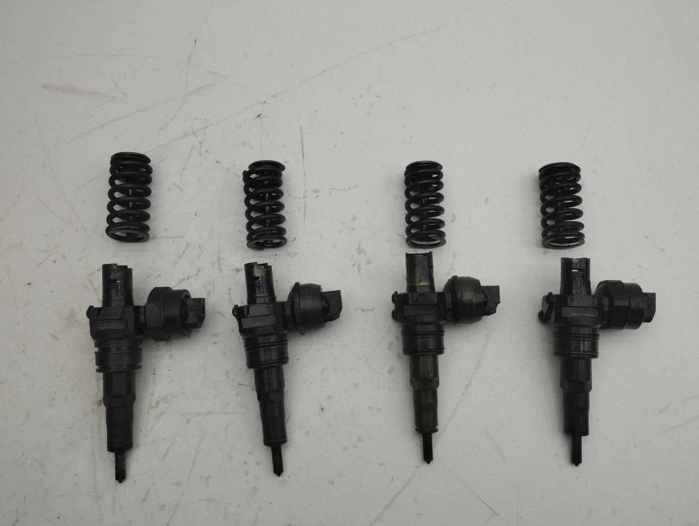 Fuel injector 038130023AJ