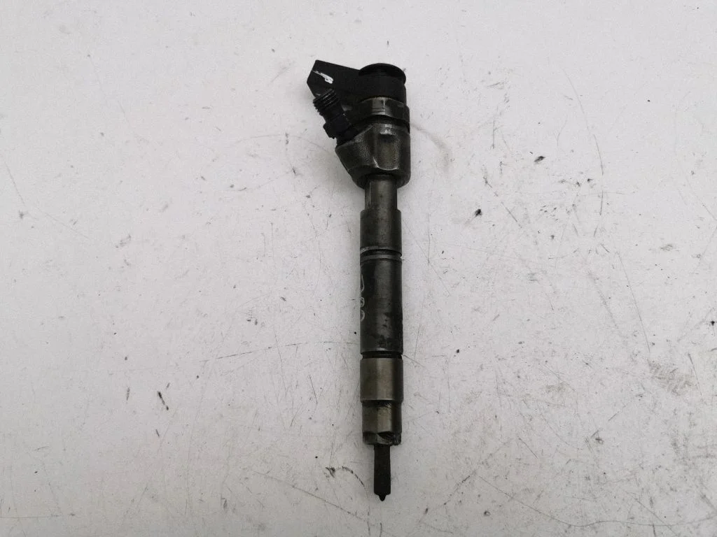 Fuel injector 0445110378