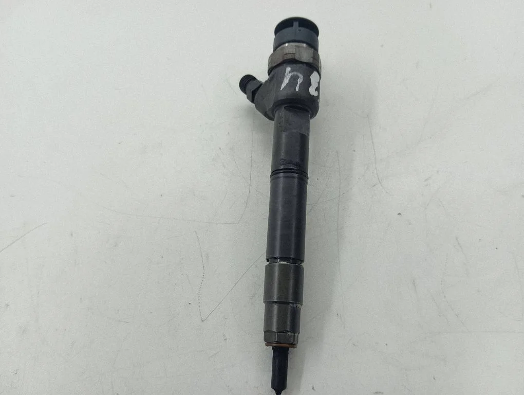 Fuel injector A6400700787