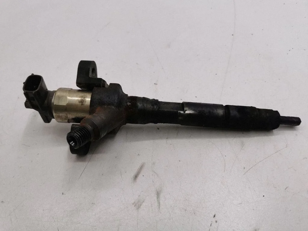 Fuel injector R2AA13H50
