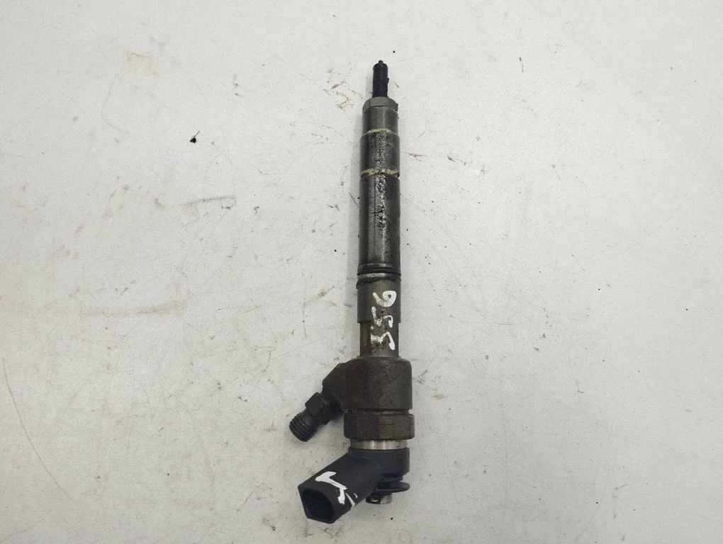 Fuel injector A6400700787