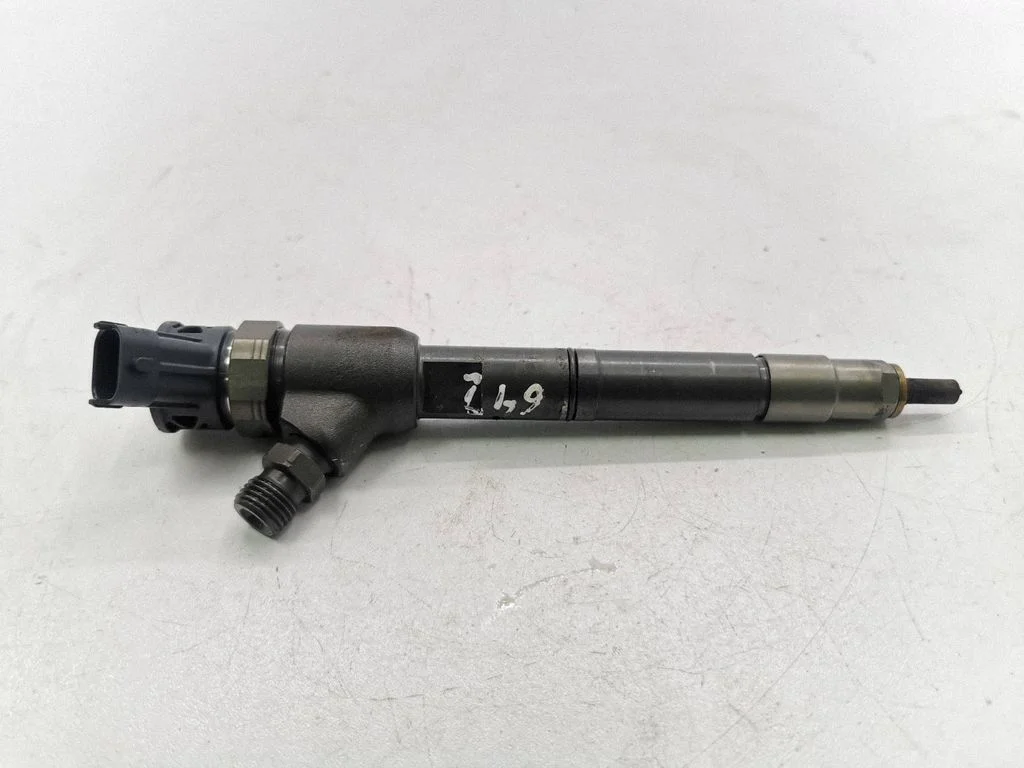 Fuel injector 0445110532
