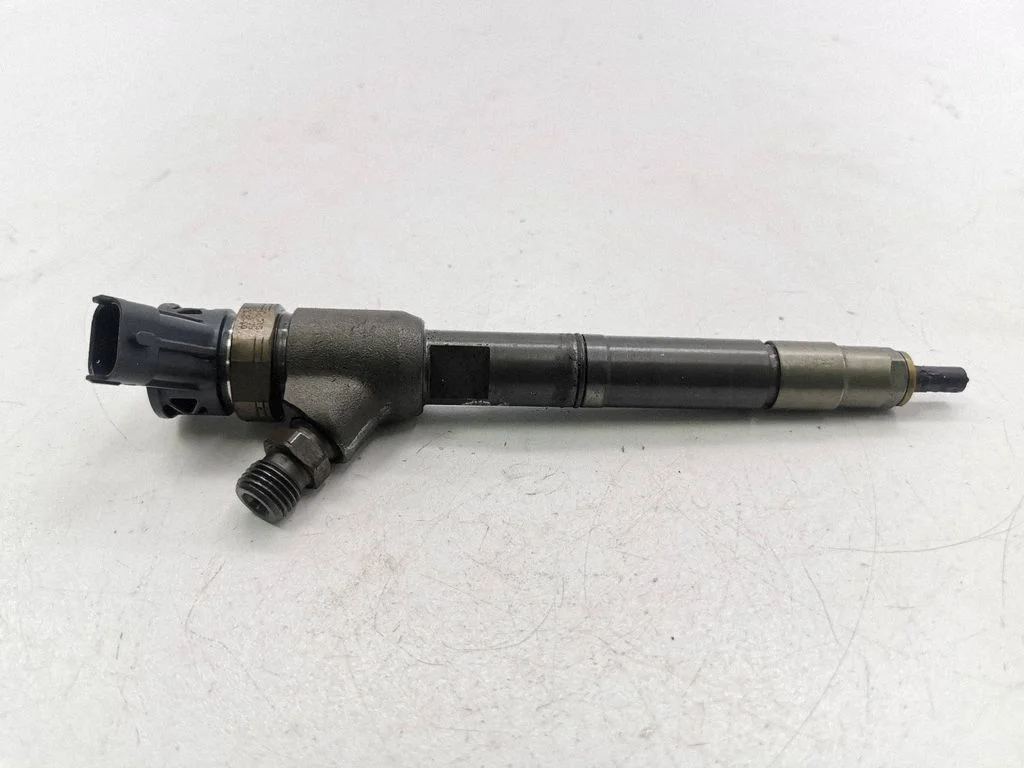 Fuel injector 0445110532