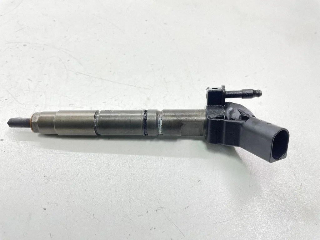 Fuel injector A6420701387