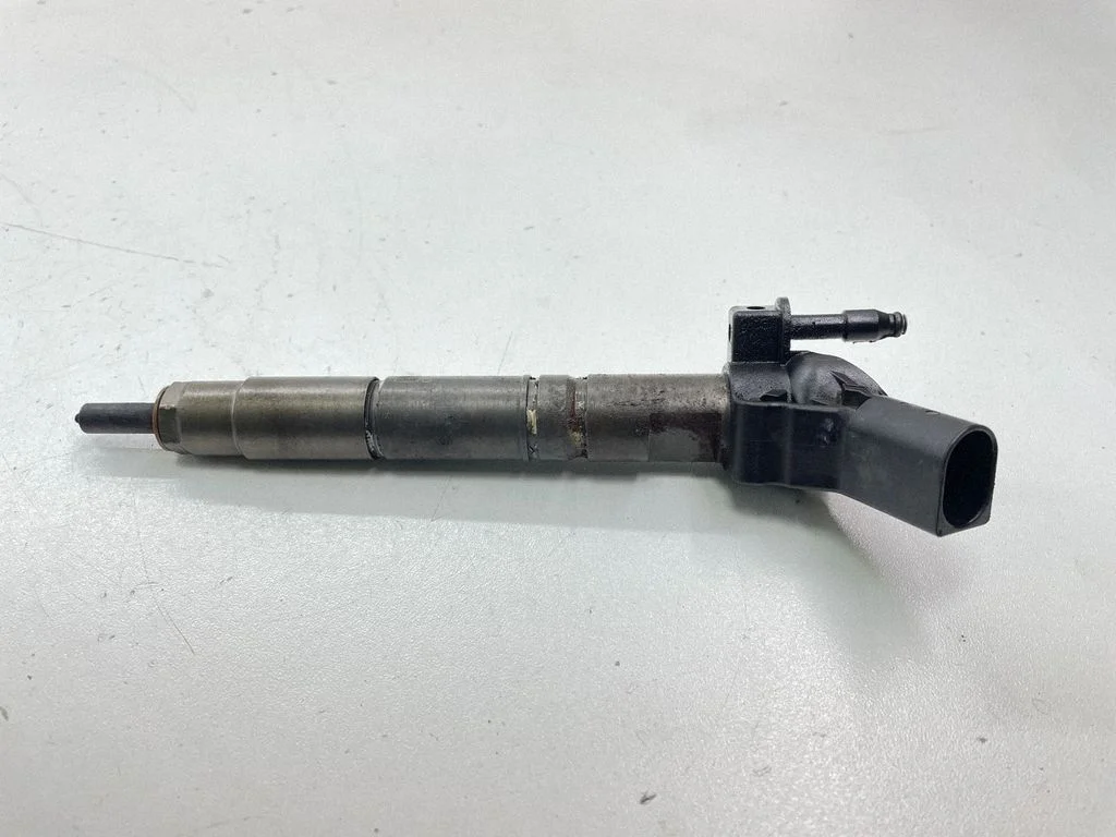 Fuel injector A6420701387