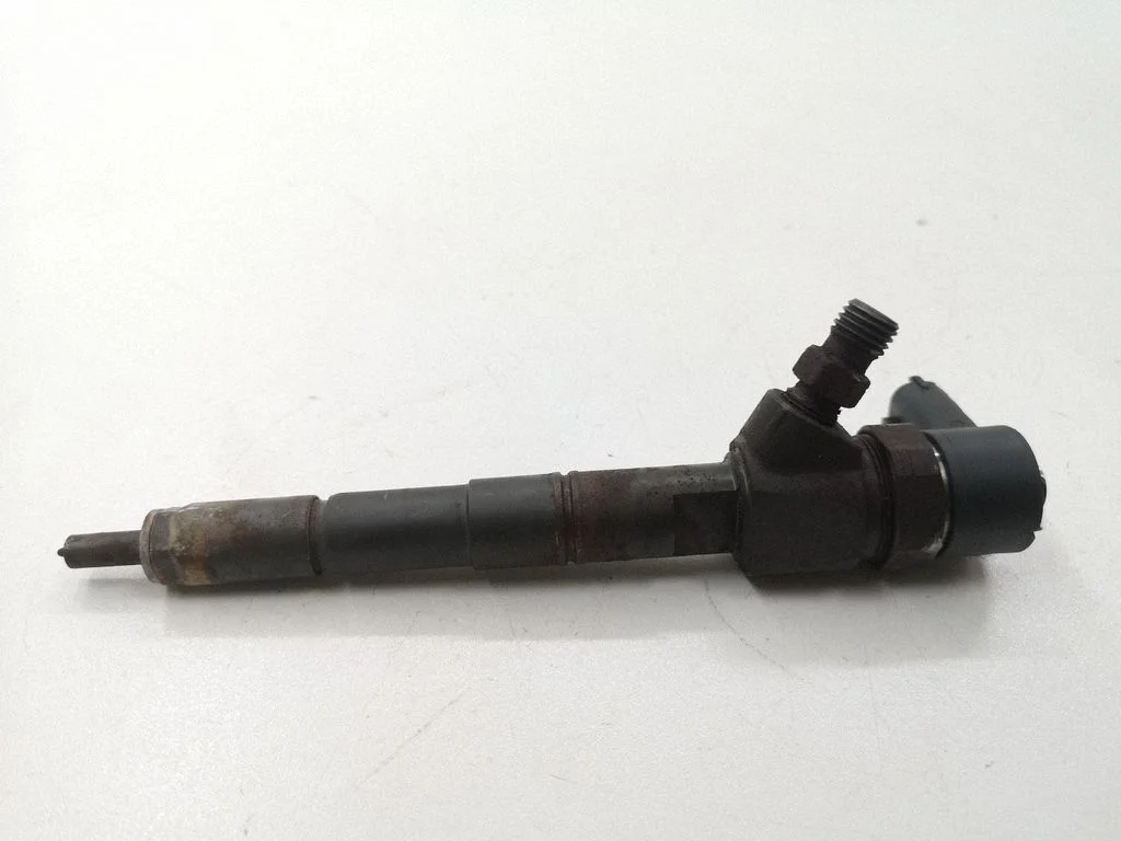 Fuel injector 0445110300