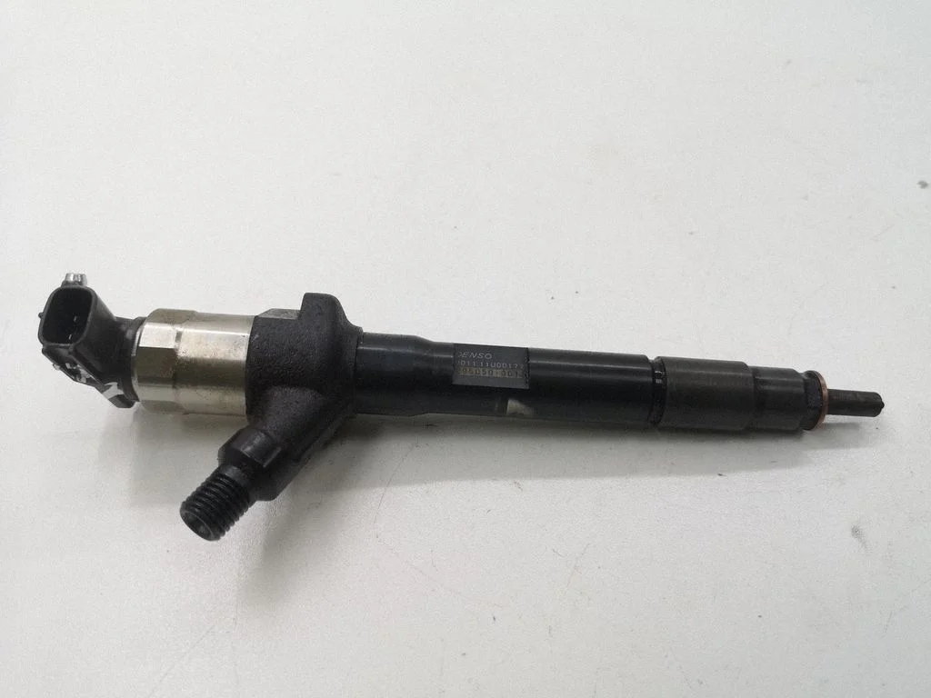 Fuel injector 001111U00177