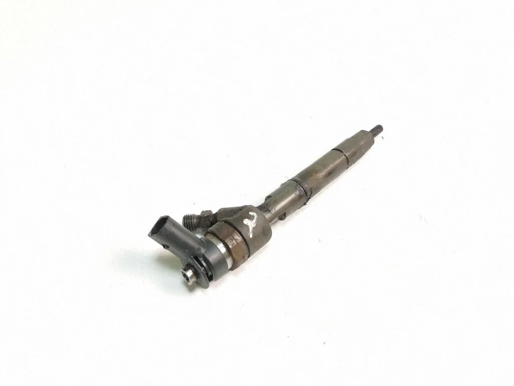 Fuel injector A6400700787