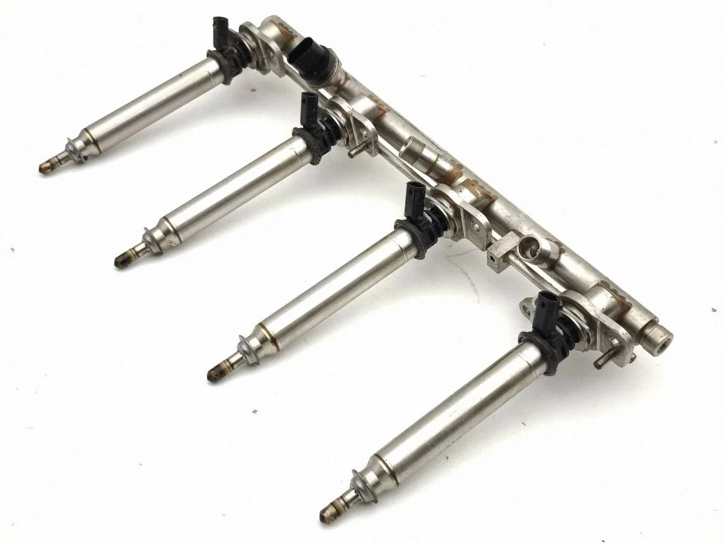 Fuel injectors set A2780700687