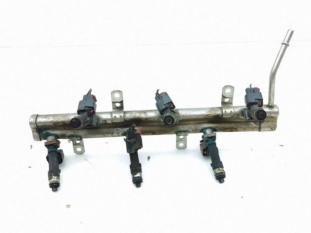 Fuel injectors set 04861