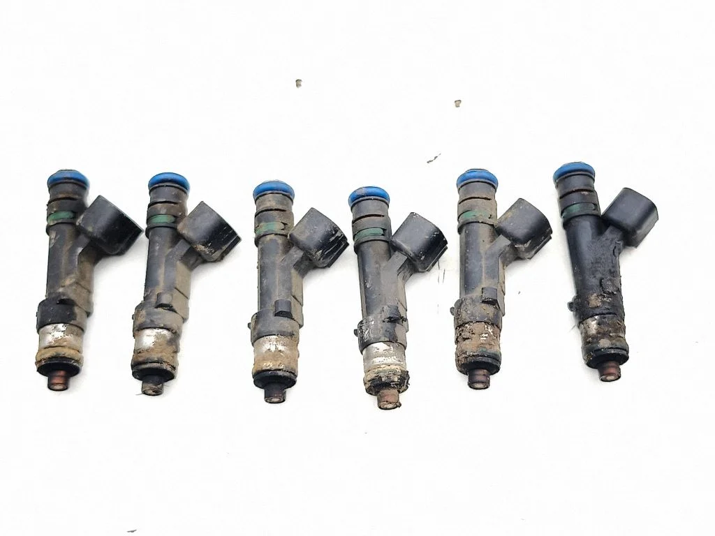 Fuel injectors set 0280158119