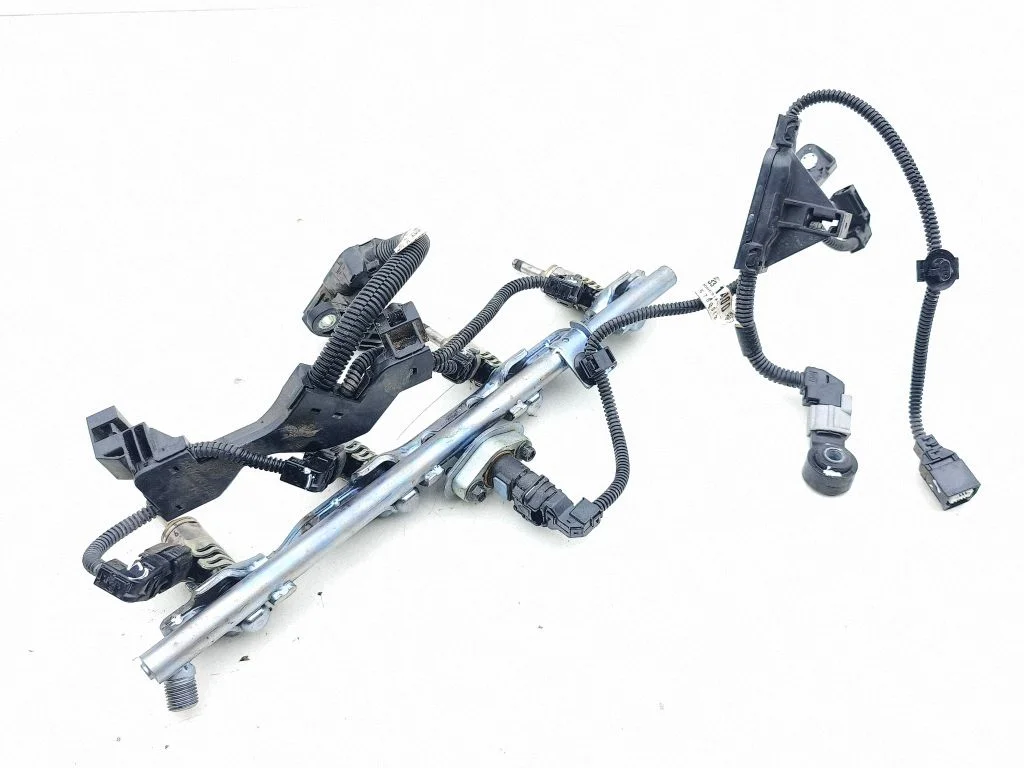 Fuel injectors set 2325025010