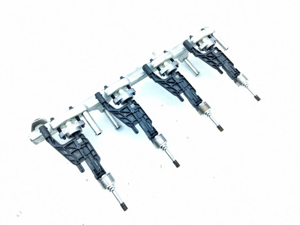 Fuel injectors set 8665633