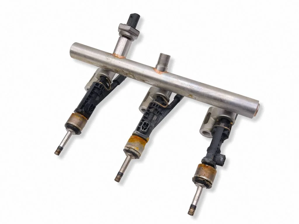 Fuel injectors set 9846984680