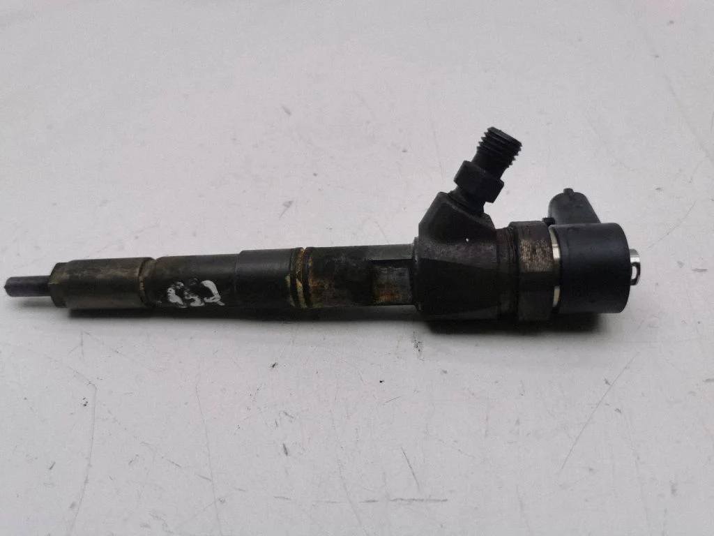 Fuel injector 0445110327