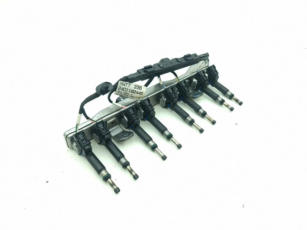 Fuel injectors set 240118244S