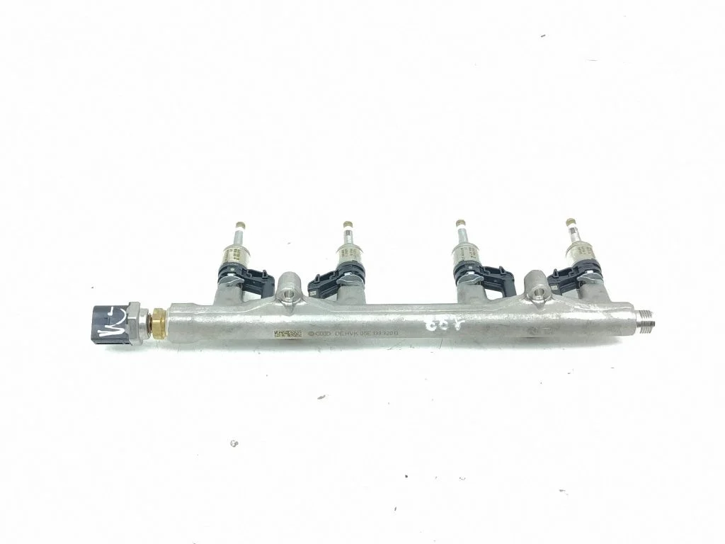 Fuel injectors set 043906036AT