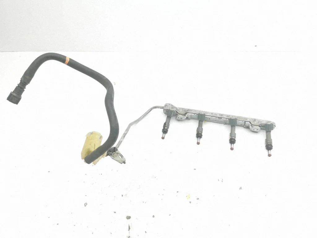 Fuel injectors set 263012326