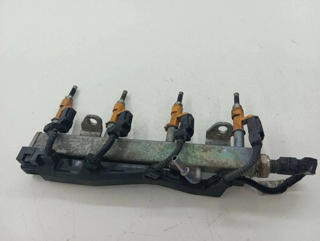 Fuel injectors set 82125F4020A