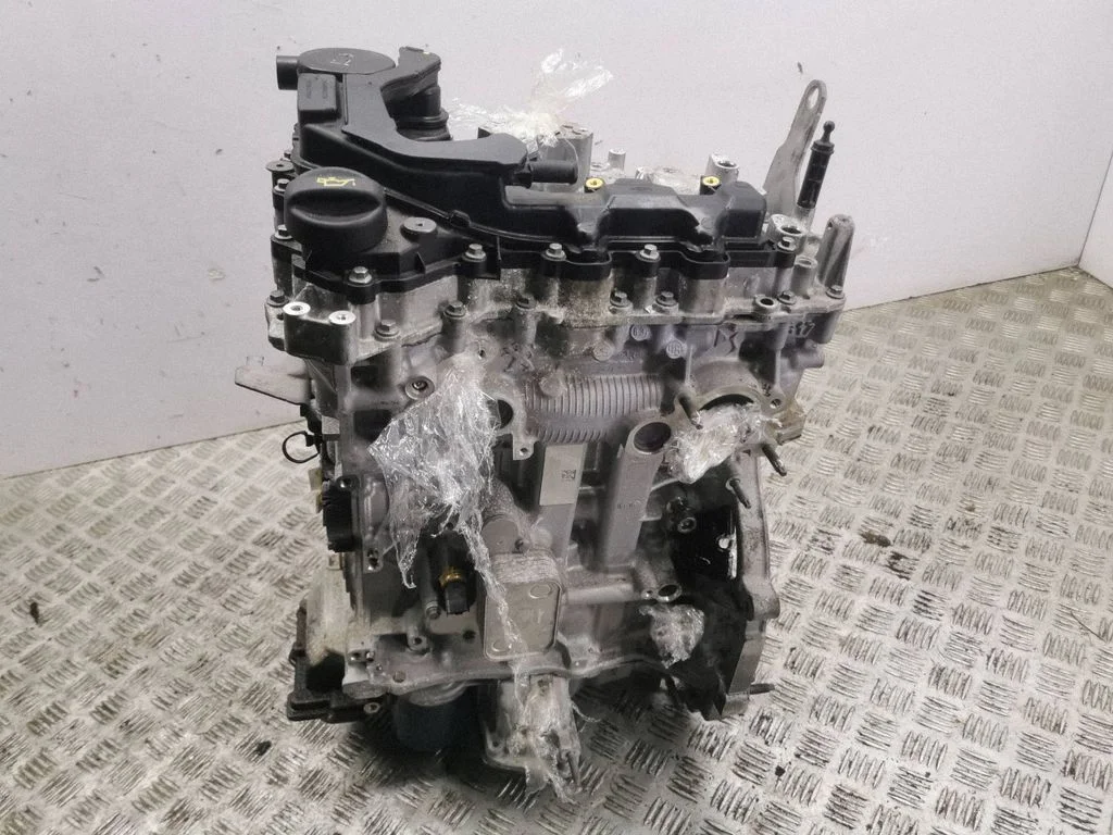 Engine D12XHT