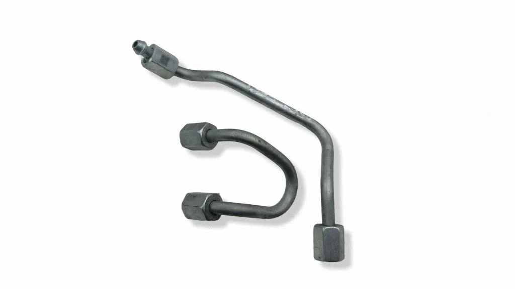 Fuel injector supply line/pipe