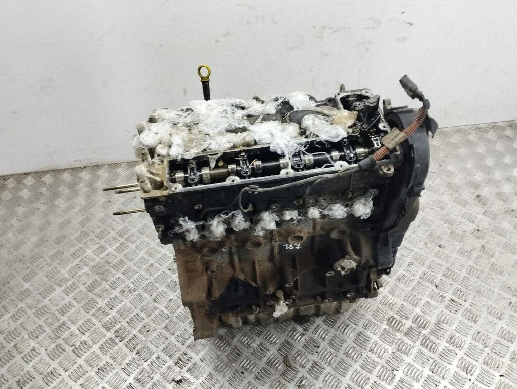 Engine S641752610