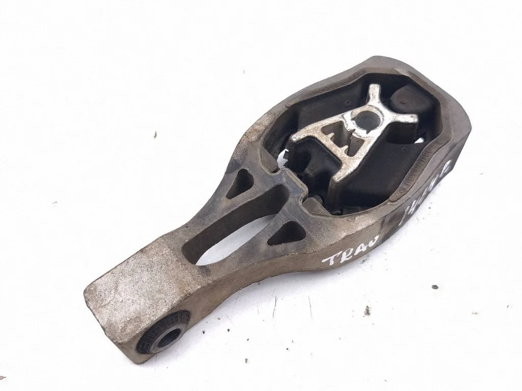 Engine mount bracket – Citroen DS7 Crossback (2017-)