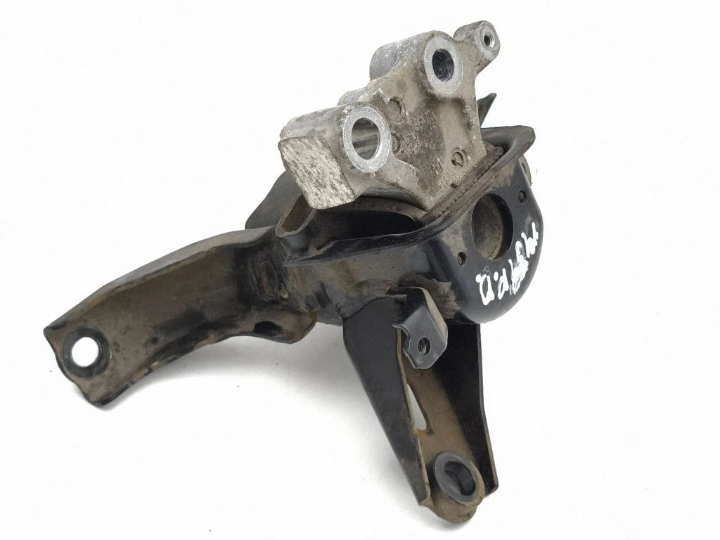 Engine mount bracket – right