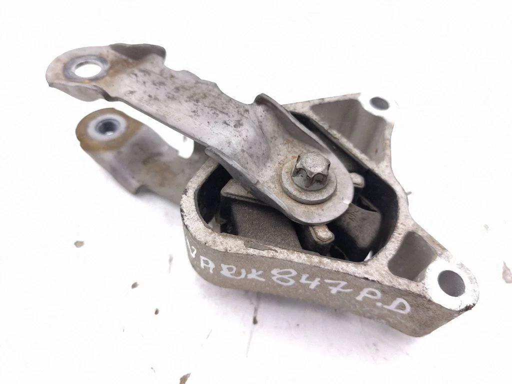 Engine mount bracket A2462400809