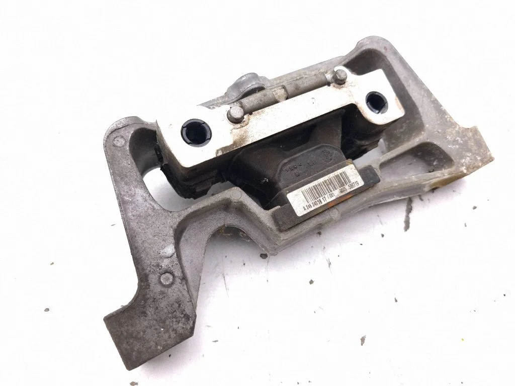 Engine mount bracket A2462401817