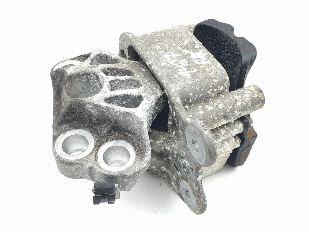 Engine mount bracket – Land Rover Range Rover Evoque L551 (2018-)