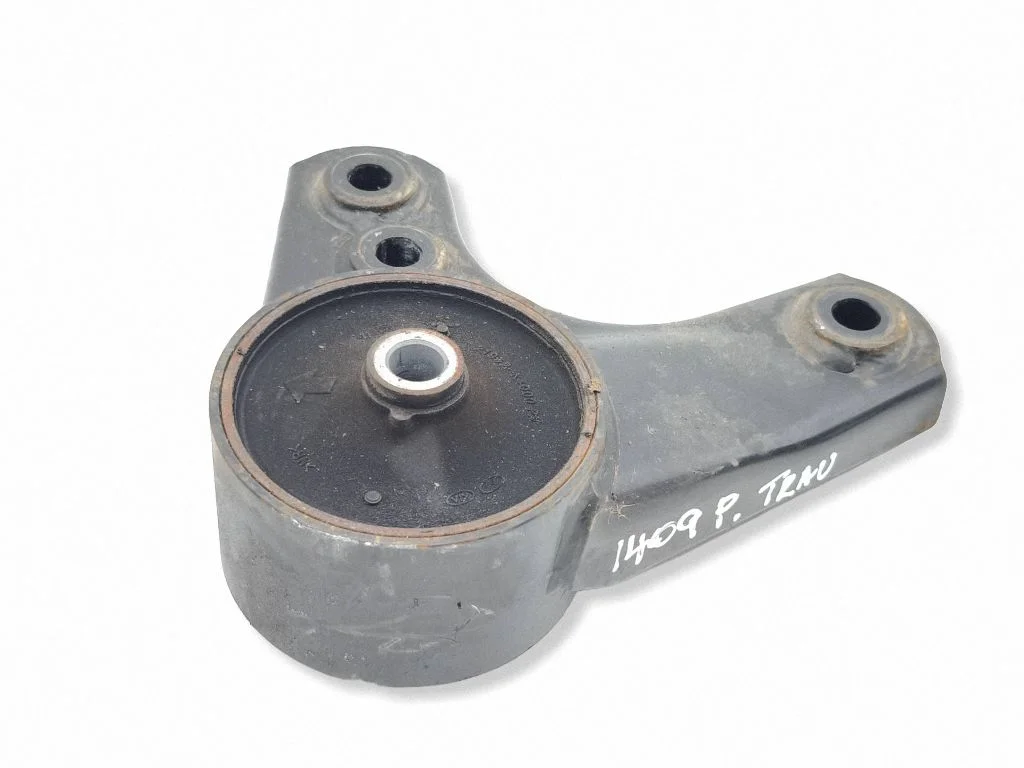 Engine mount bracket 20121650