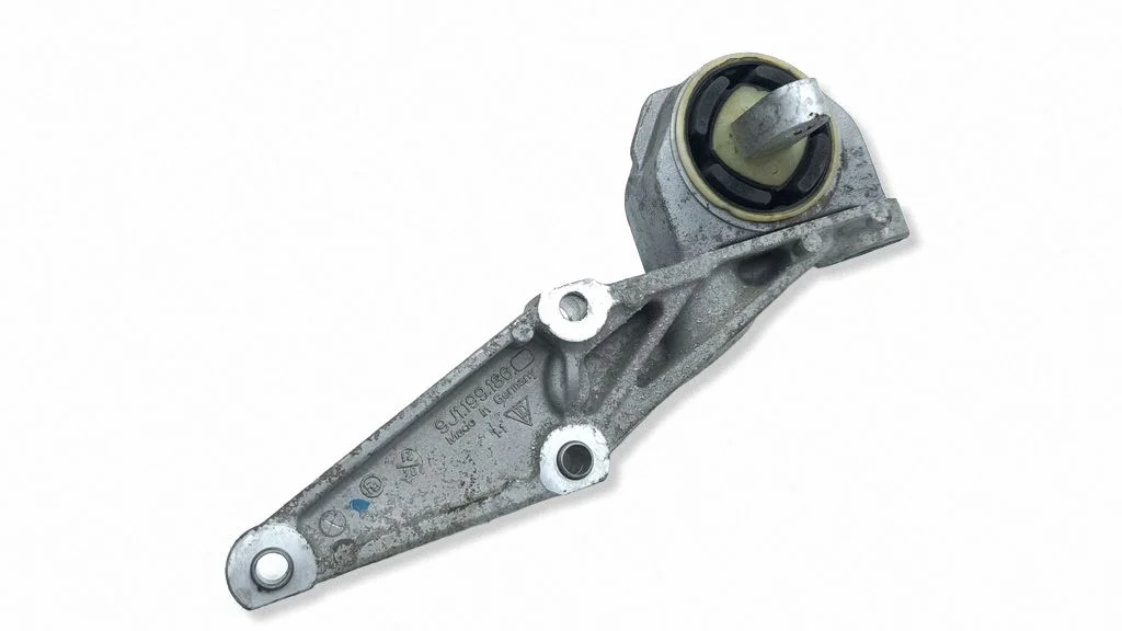 Engine mount bracket 9J1199186