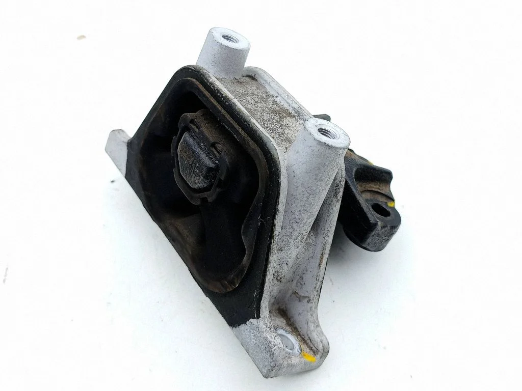 Engine mount bracket – left