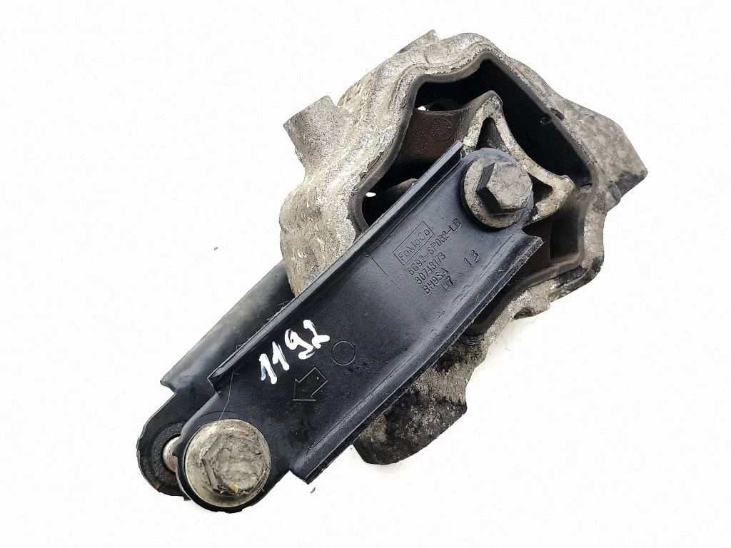 Engine mount bracket 6G926P082AB
