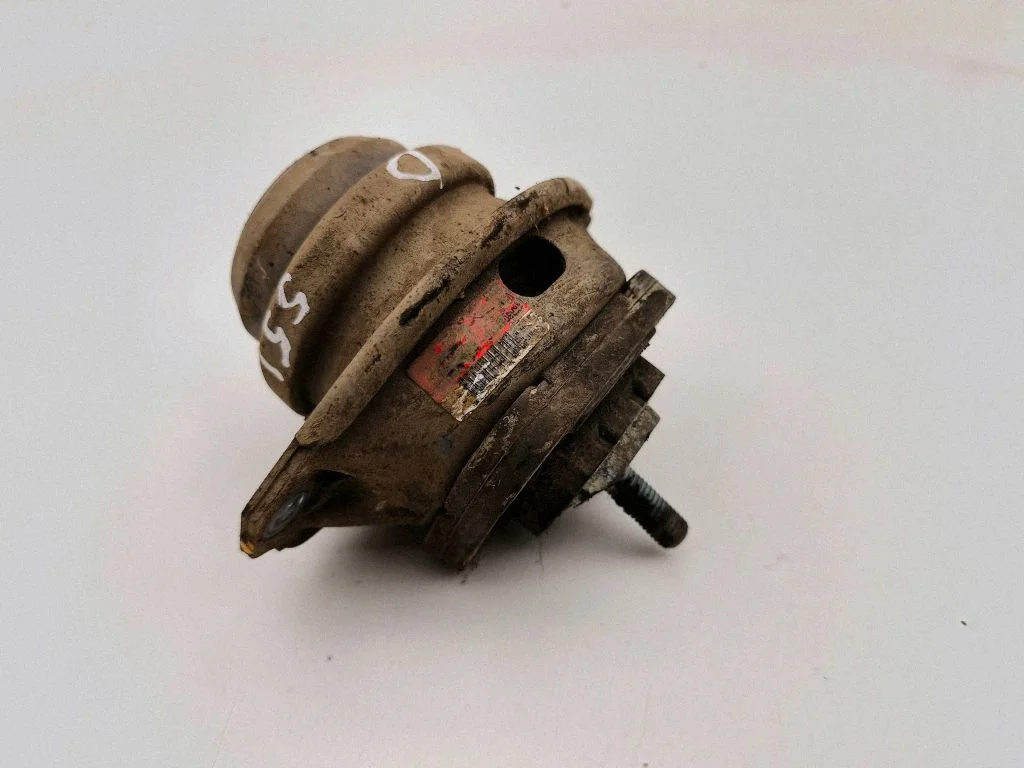 Dzinēja spilvens KKB500441G