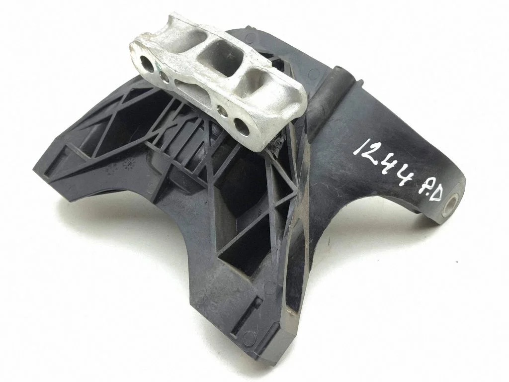 Engine mount bracket 9820499380