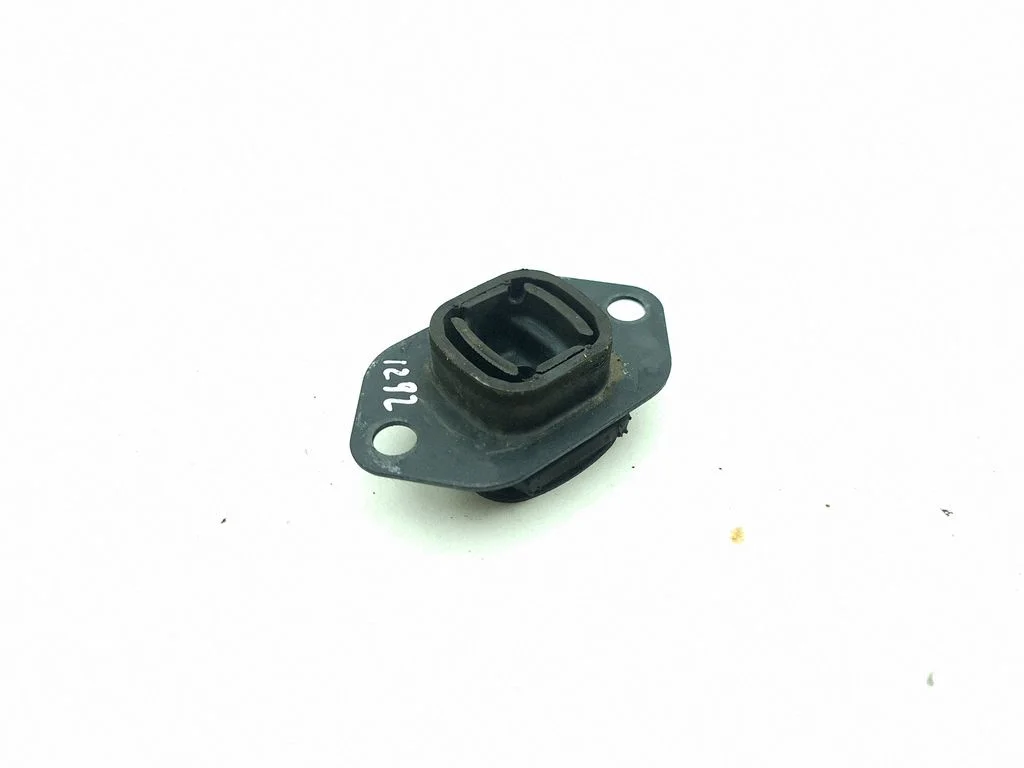 Engine mount bracket 11220
