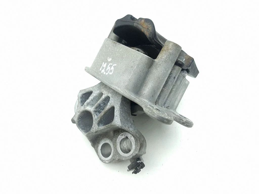 Engine mount bracket