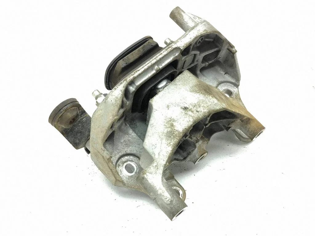 Engine mount bracket – left