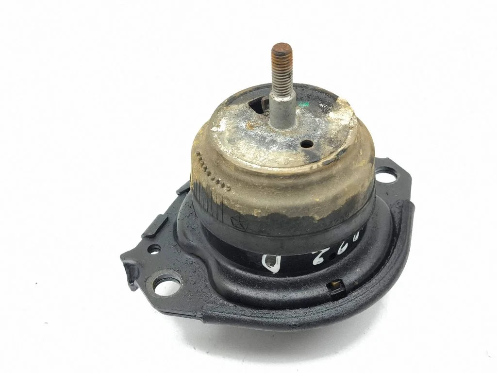 Engine mount bracket – right