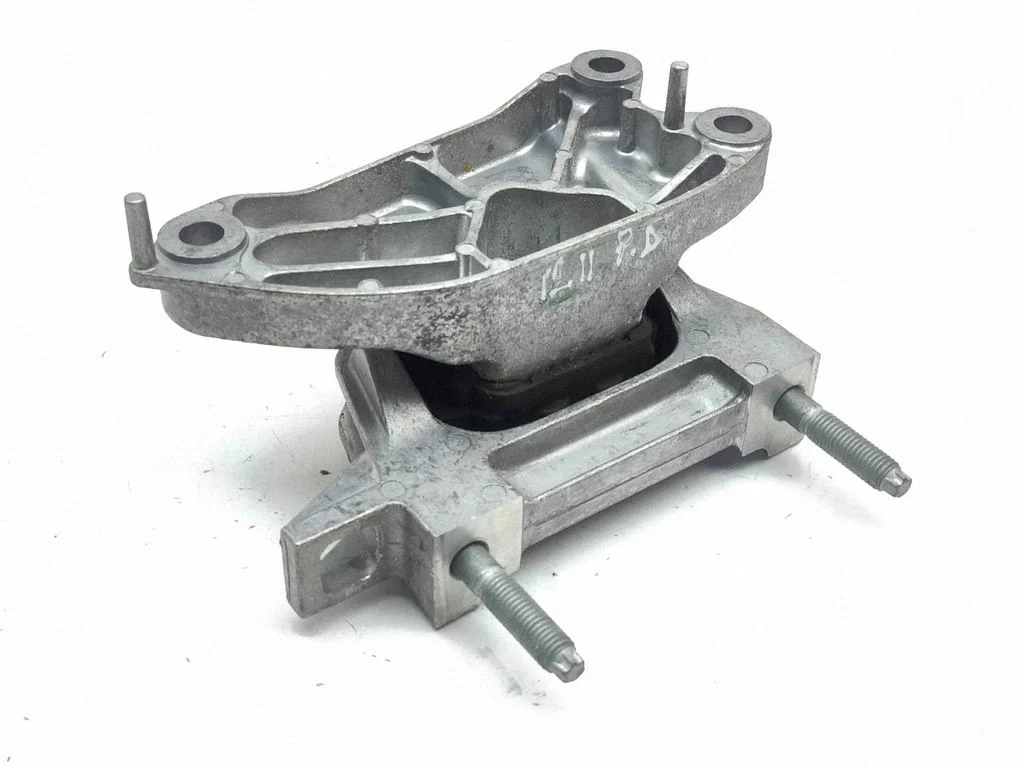 Engine mount bracket 9826533880