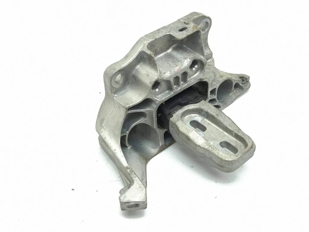 Engine mount bracket
