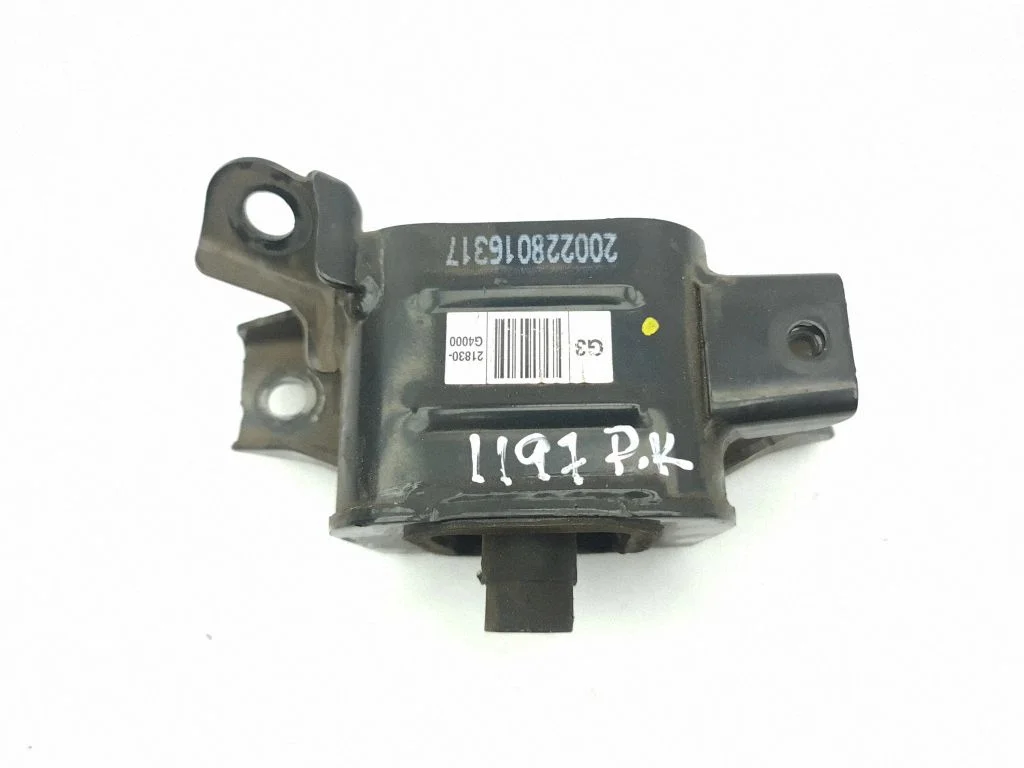 Engine mount bracket 21830G4000