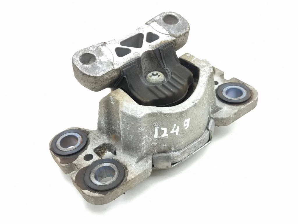 Engine mount bracket