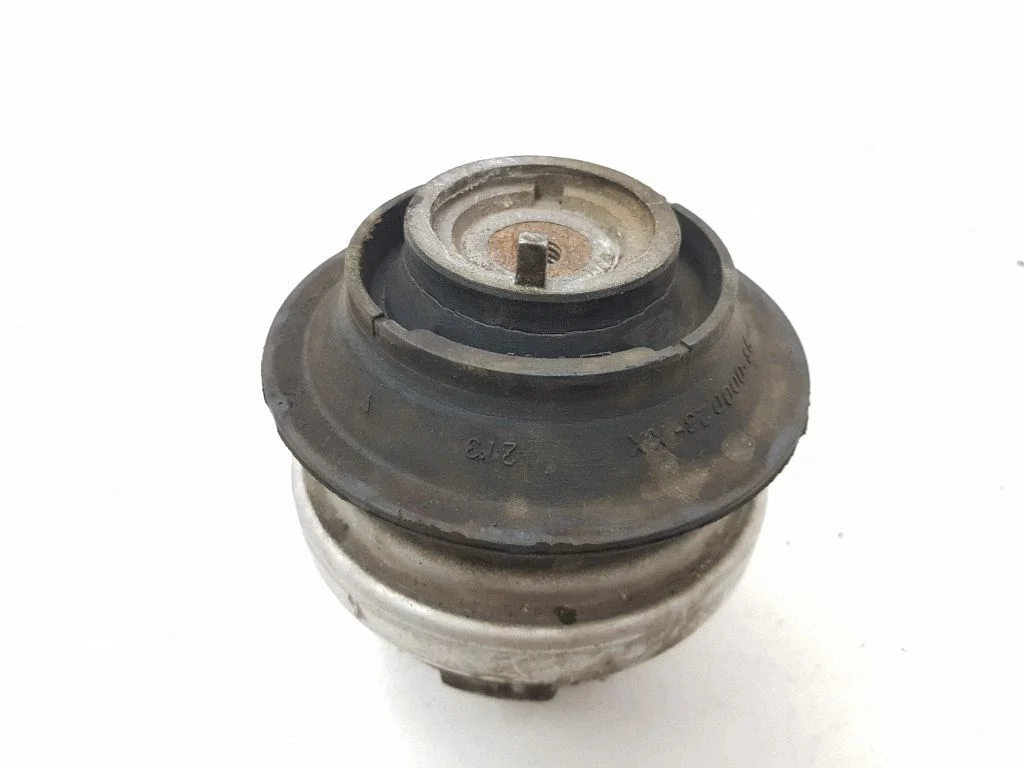 Engine mount bracket 233000023