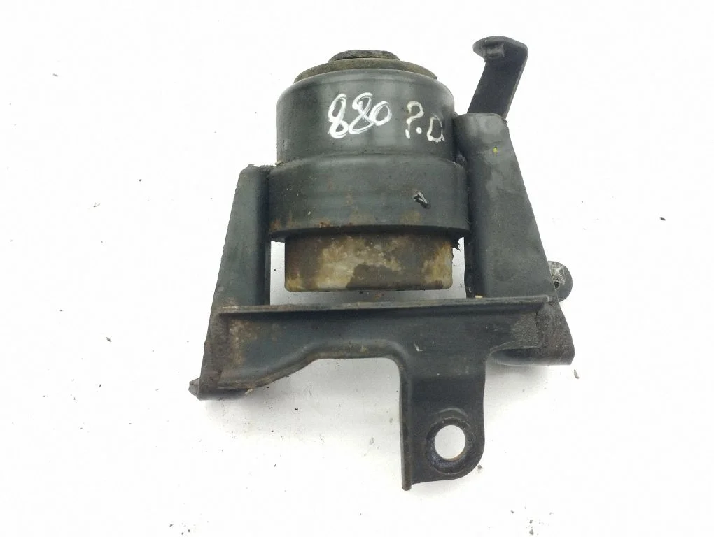 Engine mount bracket – right